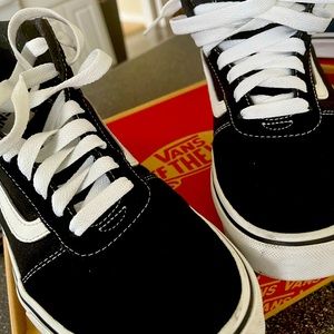 Vans size 8 in women